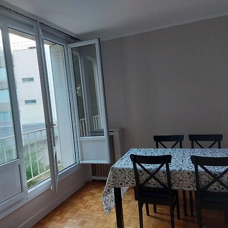 Апартаменты A 5 Min De Paris! Ле-Кримлен-Бисетр Экстерьер фото